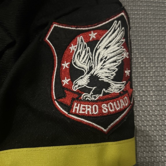 Disguise Unisex Kid's Halloween/Dress-Up Firefighter Costume S (4-6) - Picture 6 of 7